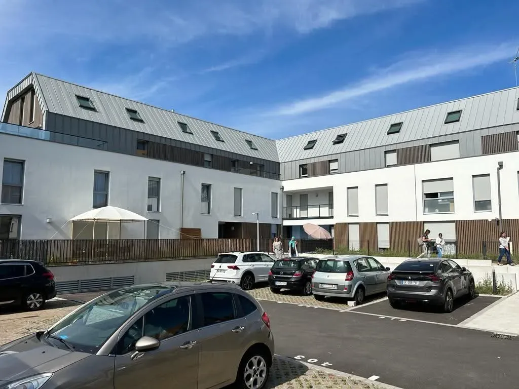 Immeuble collectif — réalisation ISO Couleur
